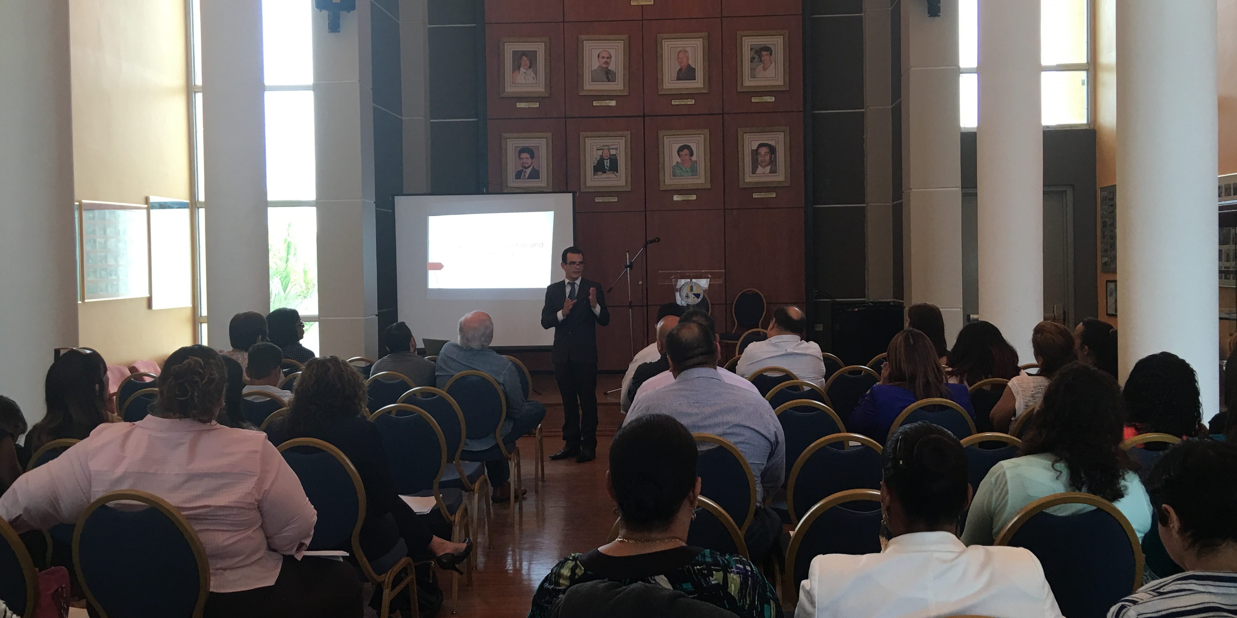 Iniciativa para entrenar profesionales de la salud primaria