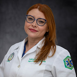 Dr. Joakyna De Santiago