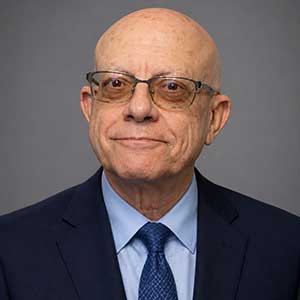 Dr. Antonio Riera