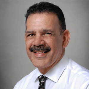 Dr. Raúl Rivera