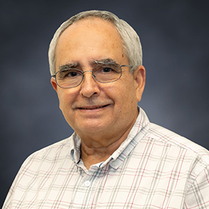 Dr. Guido E. Santacana